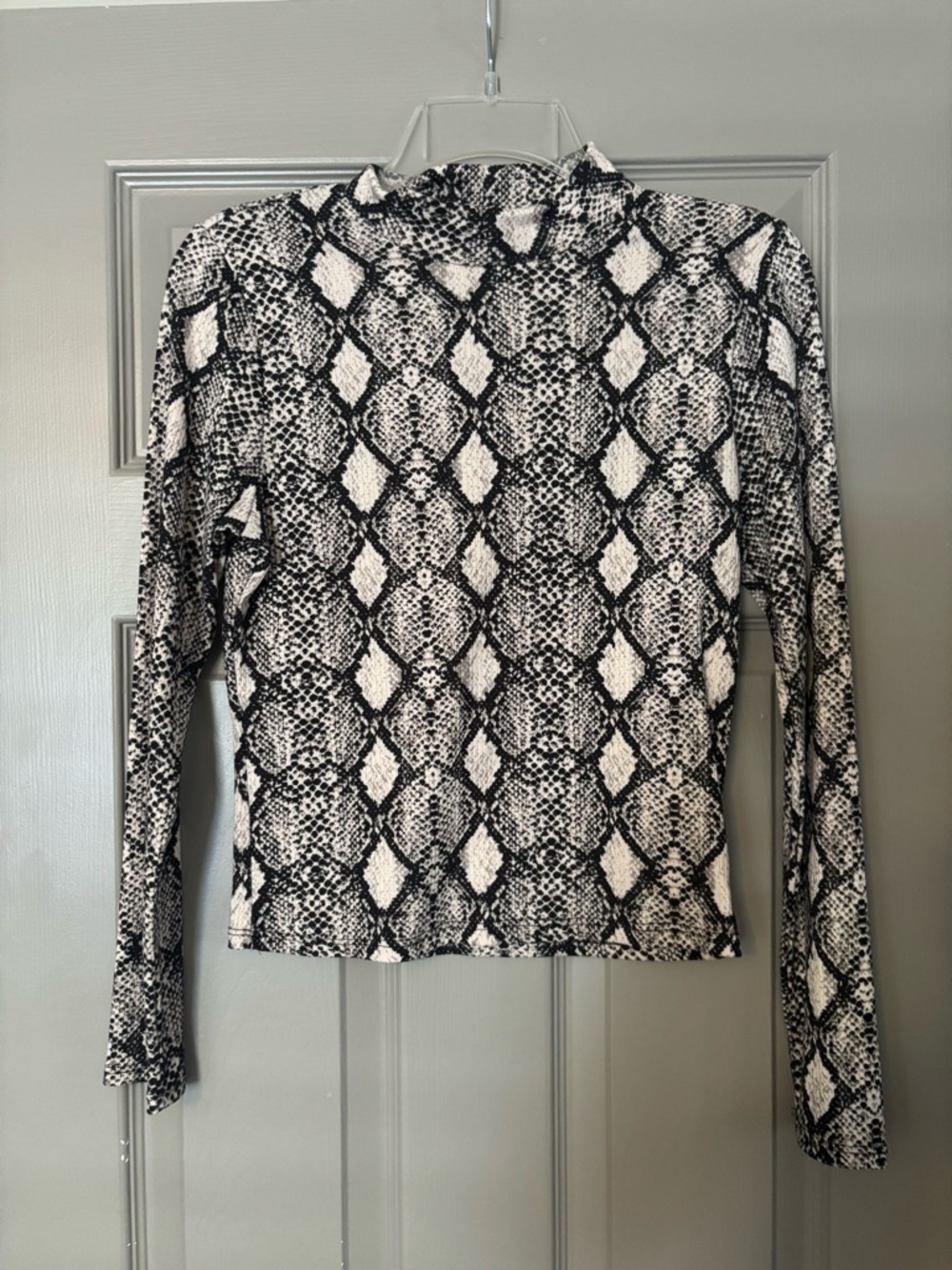Mock Neck Snake Print Long-Sleeve Top - Black & Tan